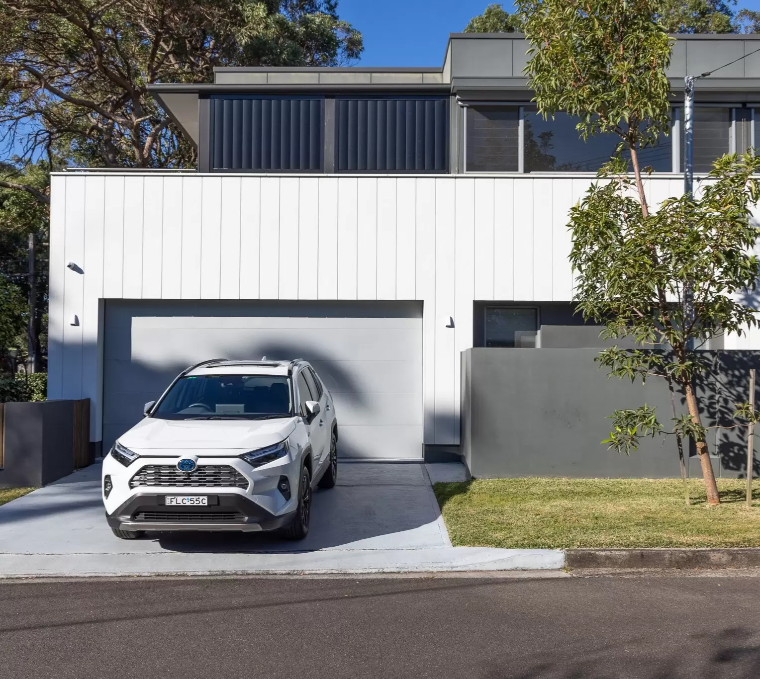 2_Garage-Doors-Gates_53A6695 (1)