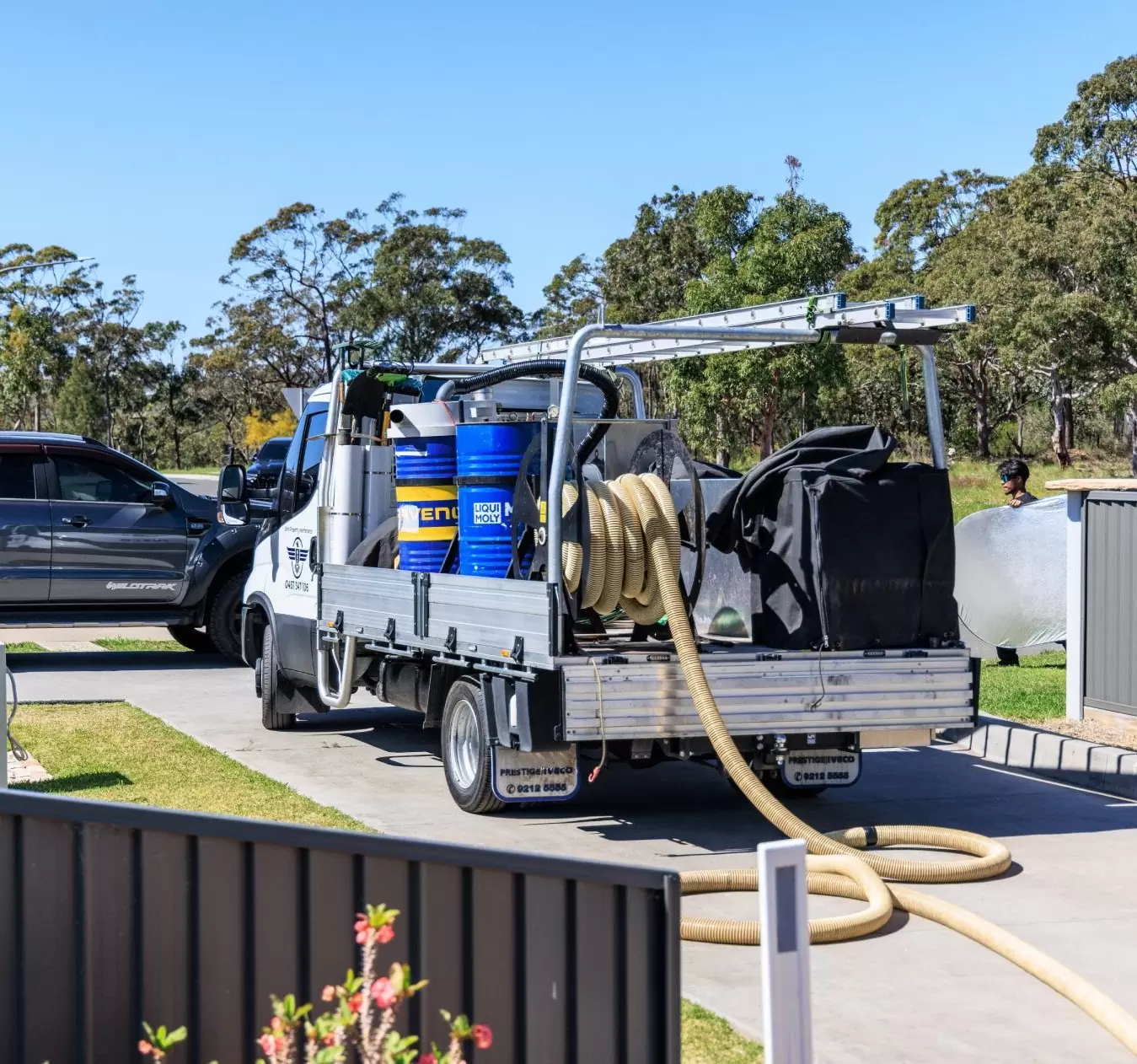 3_Vacuum-Gutter-Cleaning_53A7170_fullres (1)