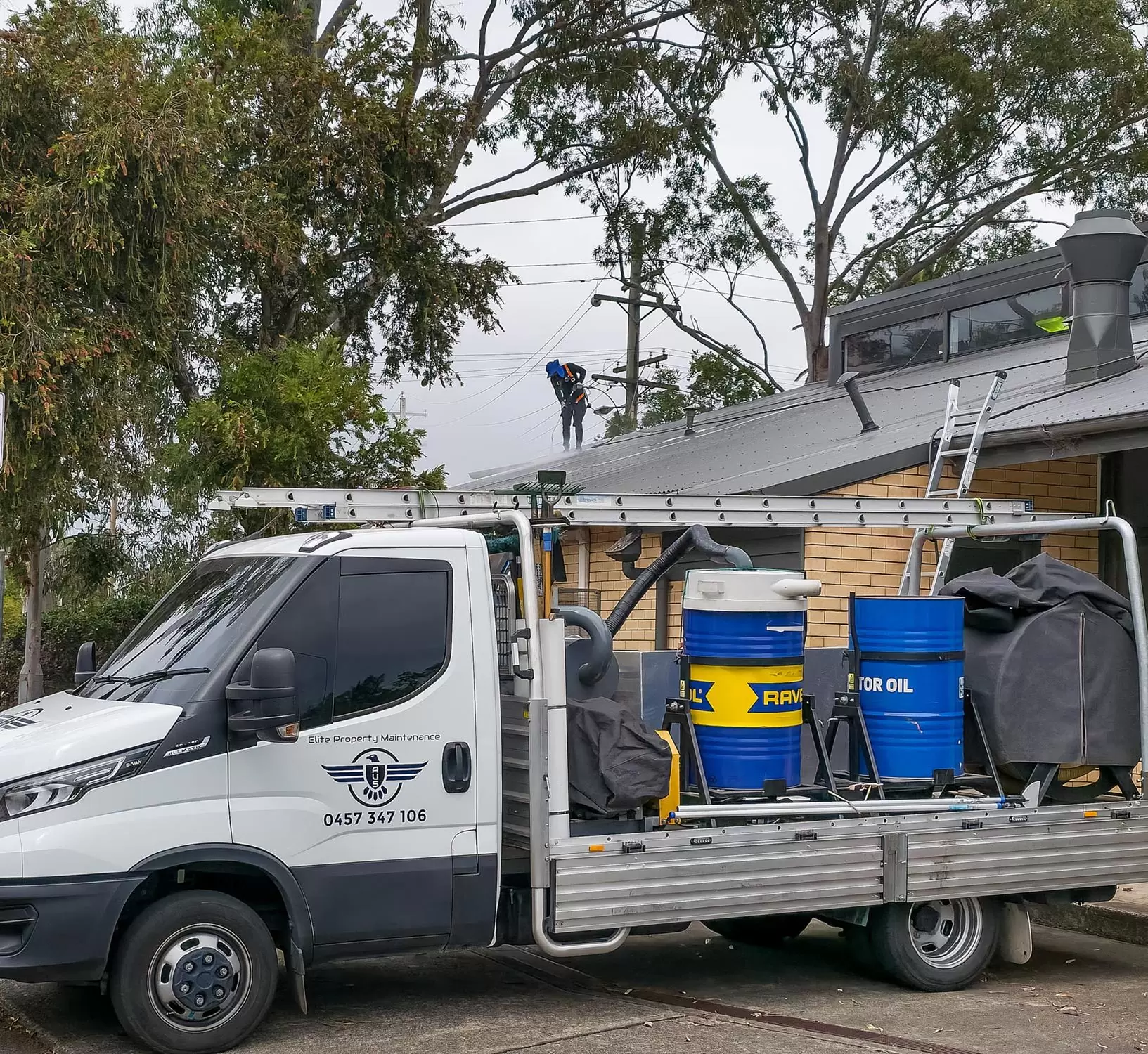 Roof-Cleaning_20251028_101359_SML